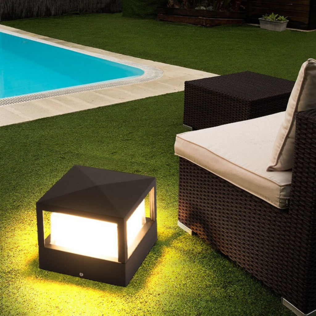 Modern Outdoor LED Pillar Light Waterproof Courtyard Fence Post Lamp – IP65 Aluminum Garden Column Light Velumoza