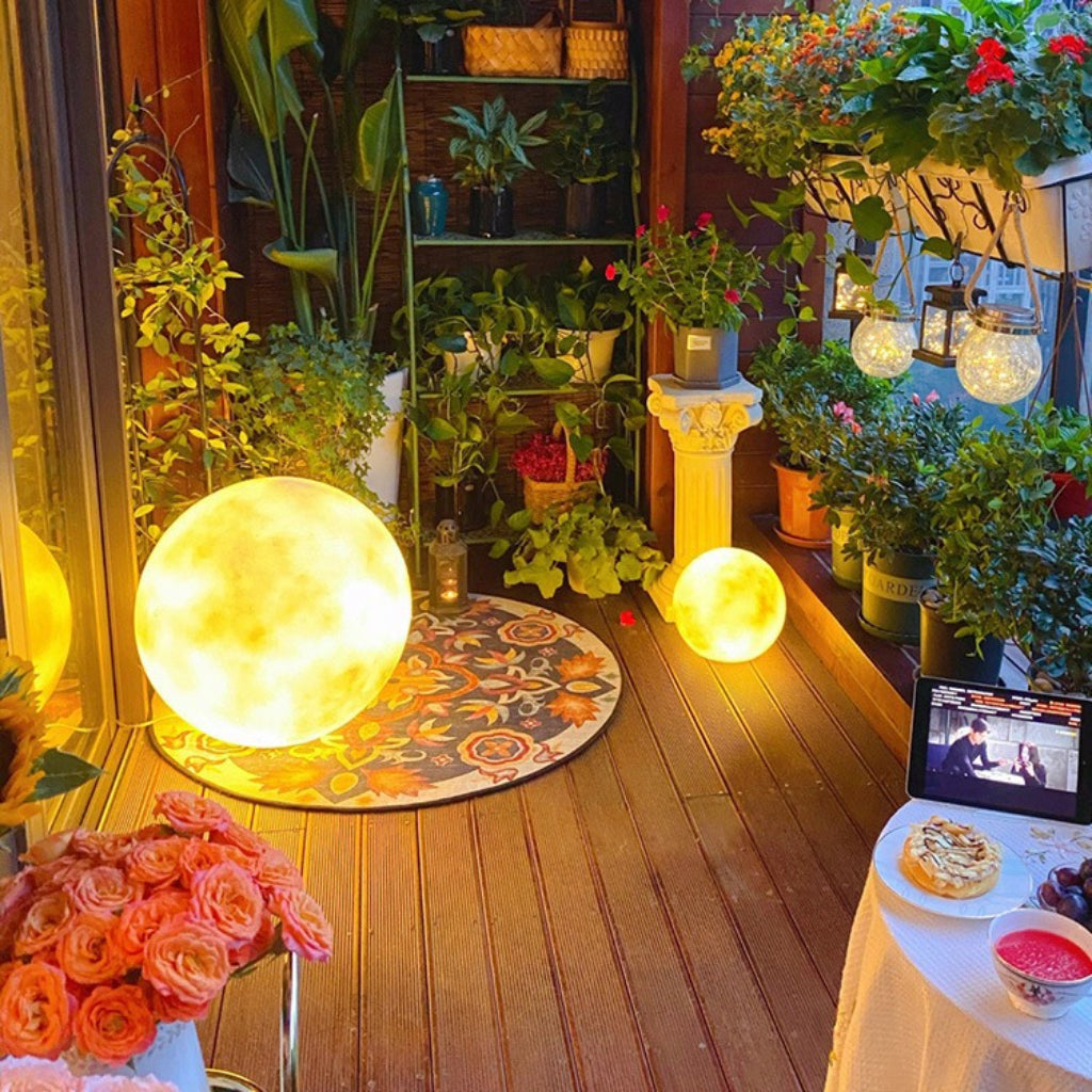 Modern Moon Floor Lamp, Warm White LED Resin Standing Lamp, 110V US Plug, Minimalist Ambient Floor Light for Living Room & Bedroom