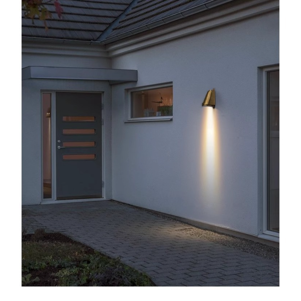 Brass Horseshoe LED Outdoor Wall Sconce Light – IP65 Waterproof Exterior Porch, Garden & Corridor Wall Lamp 110V US Plug Velumoza