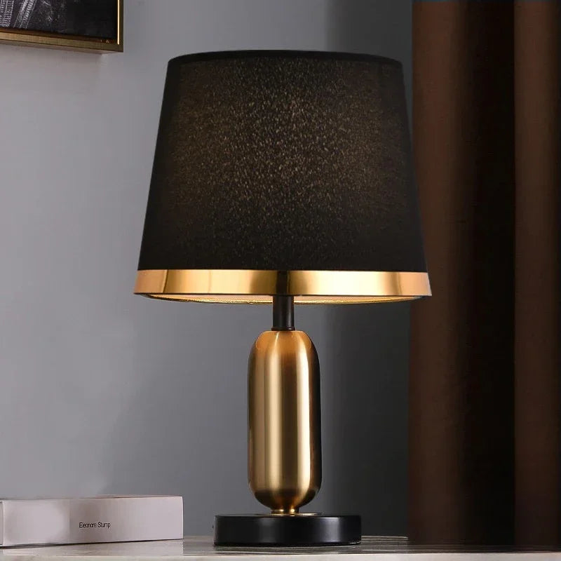 European Retro Desk Lamp - Classic Fabric Lampshade Bedside Night Light