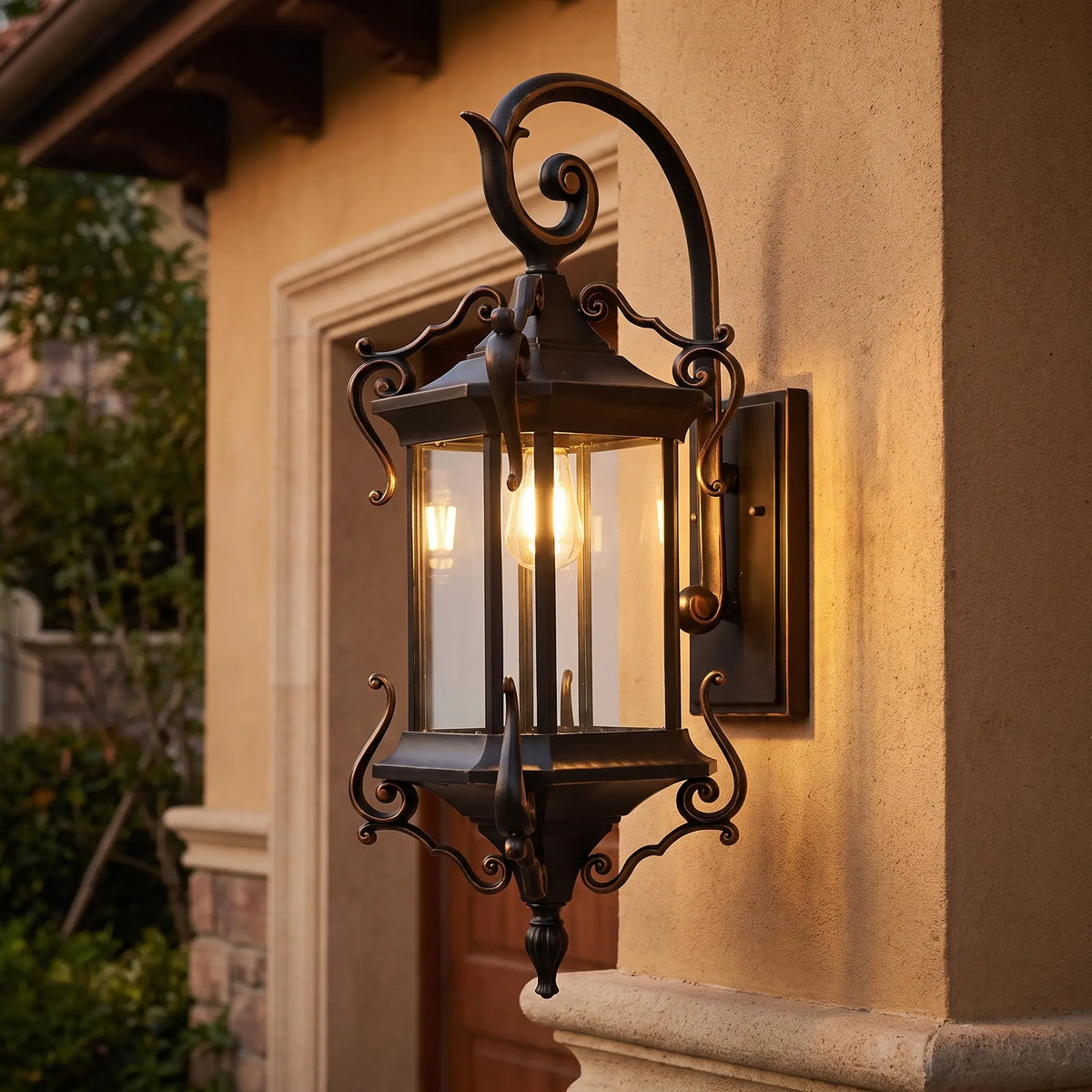 European Style Outdoor Wall Lamp - Jinliu large scroll-hook plain glass variant