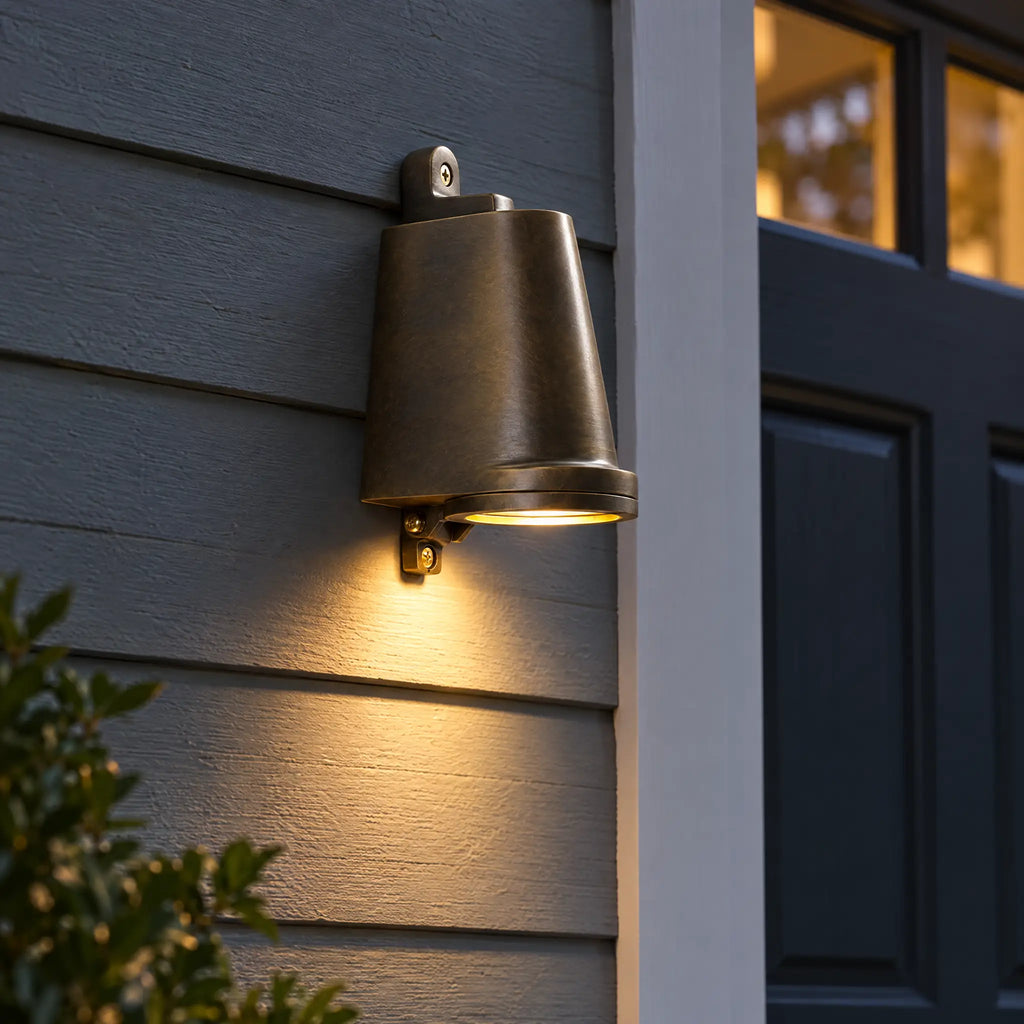 Brass Outdoor Wall Lamp - Copper & Bronze